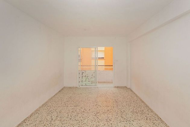 Foto 2 de Venta de piso en Alcúdia (l´) de 3 habitaciones con terraza