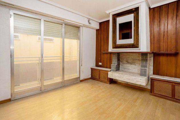 Foto 2 de Pis en venda a Centro - Elche de 3 habitacions i 75 m²
