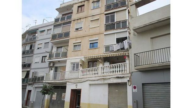 Foto 1 de Pis en venda a Zona Calle Valencia de 2 habitacions i 75 m²