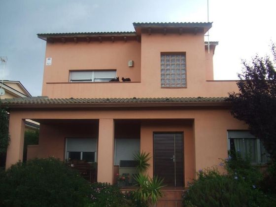Foto 1 de Casa en venta en Santa Eulàlia de Ronçana de 4 habitaciones con garaje