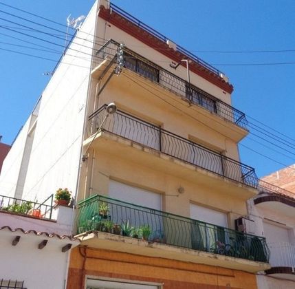 Foto 1 de Venta de piso en Vilartagues i Tueda de Dalt de 2 habitaciones con terraza