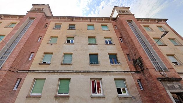 Foto 1 de Pis en venda a Sagrada Familia de 3 habitacions i 63 m²