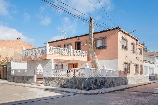 Foto 1 de Casa en venda a Campotéjar de 5 habitacions amb terrassa