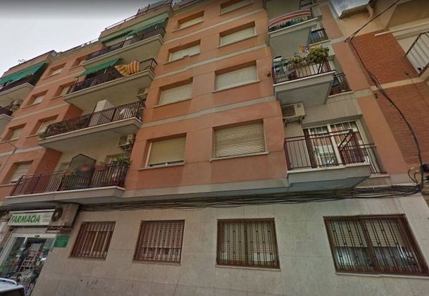 Foto 1 de Venta de piso en Centre - Sant Boi de Llobregat de 4 habitaciones y 88 m²