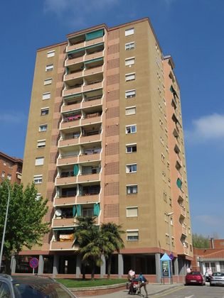 Foto 1 de Venta de piso en Centre - Cordelles de 4 habitaciones con terraza