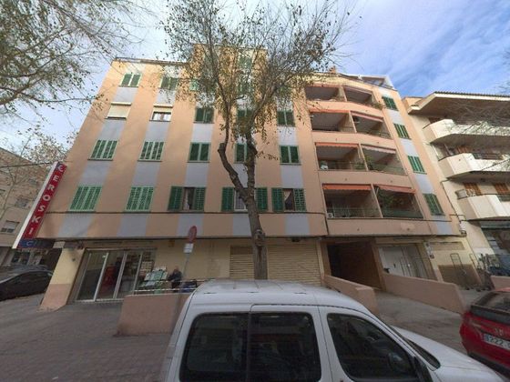Foto 1 de Piso en venta en El Coll d'en Rabassa de 3 habitaciones con terraza y garaje