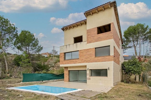 Foto 1 de Casa en venda a Castellgalí de 5 habitacions amb piscina