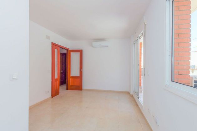 Foto 2 de Venta de piso en Sarral de 3 habitaciones con garaje y ascensor