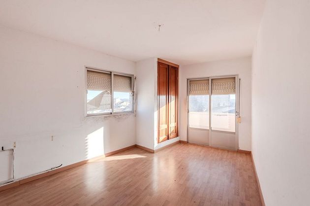 Foto 2 de Piso en venta en Tarancón de 3 habitaciones con terraza
