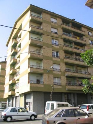 Foto 1 de Piso en venta en Olot de 4 habitaciones con terraza