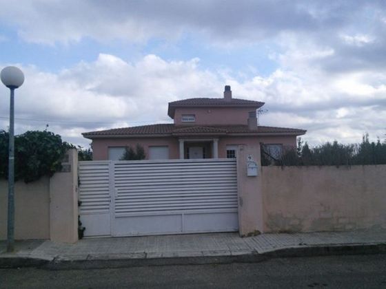 Foto 1 de Casa en venta en Alcover de 4 habitaciones con piscina