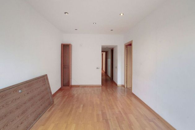 Foto 2 de Piso en venta en La Maternitat i Sant Ramon de 3 habitaciones con balcón y ascensor