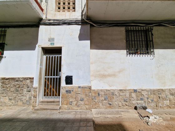 Foto 1 de Dúplex en venda a Virgen del Remedio de 4 habitacions amb balcó