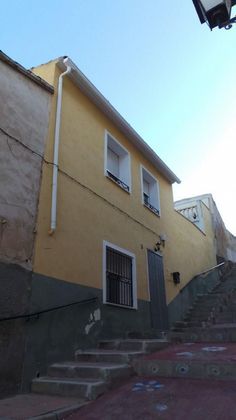Foto 1 de Casa en venda a Monóvar/Monòver de 5 habitacions i 150 m²