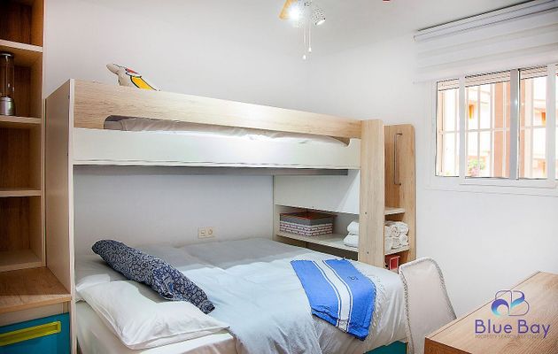 Foto 2 de Piso en venta en calle Prieto Moreno de 2 habitaciones con terraza y aire acondicionado