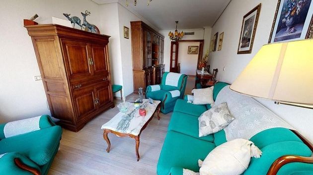 Foto 2 de Pis en venda a Huerta de la Reina - Trassierra de 3 habitacions amb terrassa i balcó