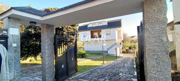 Foto 1 de Venta de casa en Salgueira - O Castaño de 15 habitaciones con terraza y garaje
