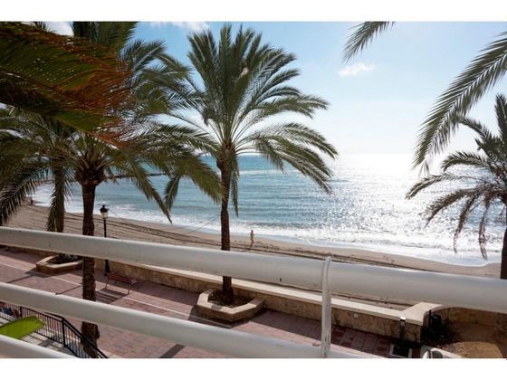 Foto 1 de Pis en lloguer a Playa Bajadilla - Puertos de 2 habitacions amb terrassa i piscina