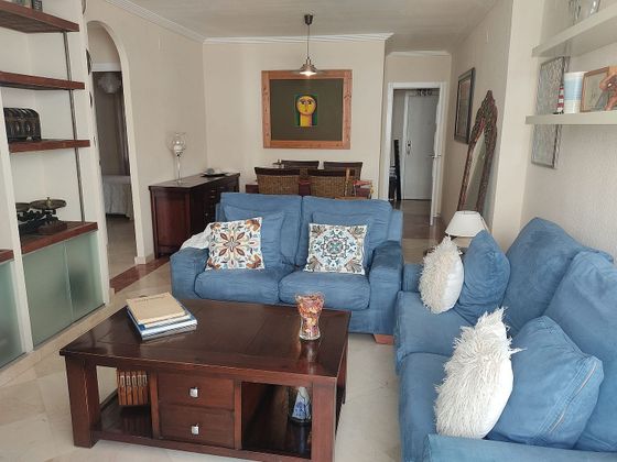 Foto 2 de Piso en alquiler en Ayamonte ciudad de 2 habitaciones con muebles y aire acondicionado
