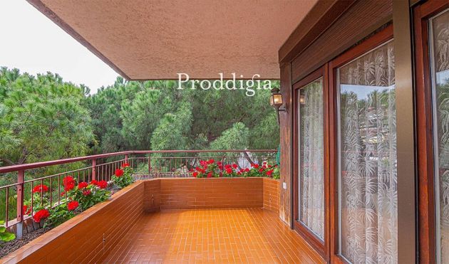 Foto 2 de Pis en venda a Sarrià de 3 habitacions amb terrassa i garatge