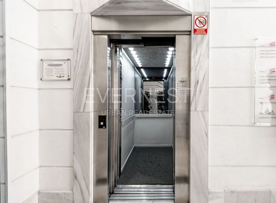 Foto 2 de Oficina en venda a Canillas amb garatge i ascensor