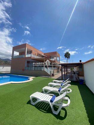 Foto 1 de Venta de chalet en Callao Salvaje - El Puertito - Iboybo de 4 habitaciones con terraza y piscina