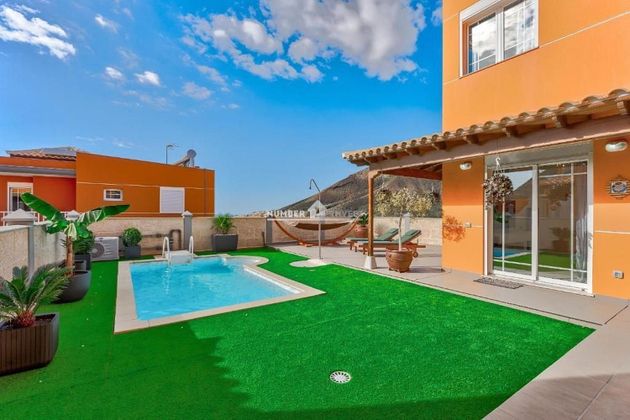 Foto 2 de Xalet en lloguer a Los Cristianos - Playa de las Américas de 4 habitacions amb terrassa i piscina