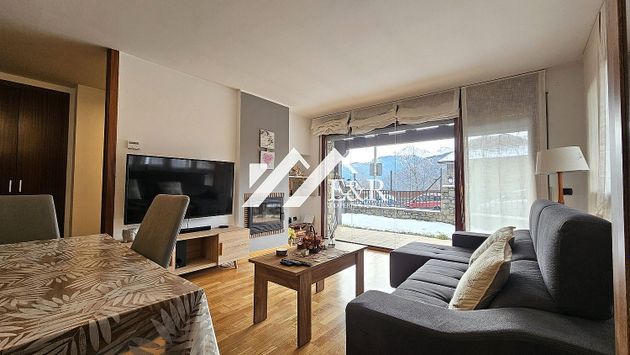 Foto 1 de Venta de piso en Ordino de 3 habitaciones con terraza y garaje