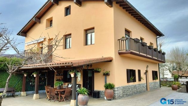 Foto 1 de Casa en venda a Pinar - Anaka - Belaskoenea de 6 habitacions amb terrassa i garatge