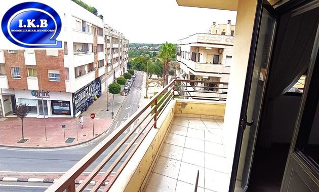 Foto 2 de Piso en venta en calle Avpais Valencia de 4 habitaciones con terraza y garaje