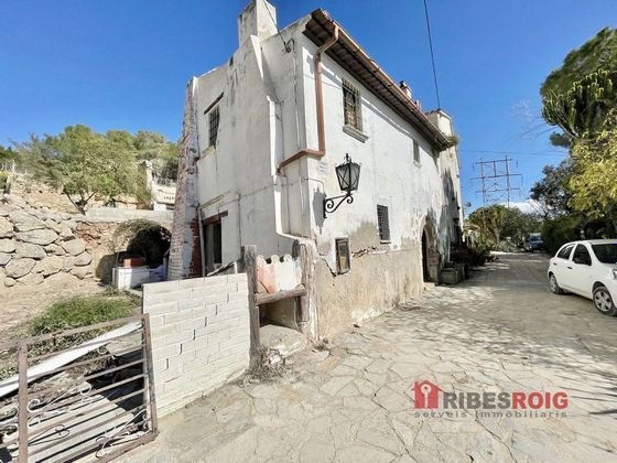 Foto 2 de Casa adossada en venda a Sant Pere de Ribes Centro de 2 habitacions amb jardí