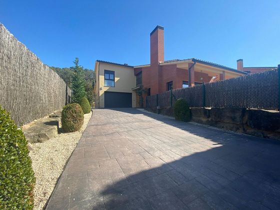 Foto 2 de Casa en venda a Roca del Vallès, la de 4 habitacions amb piscina i jardí