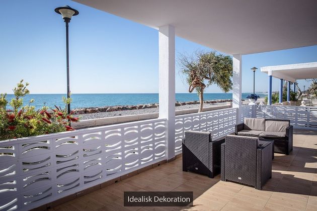 Foto 2 de Casa en lloguer a paseo Marítim de 3 habitacions amb terrassa i mobles