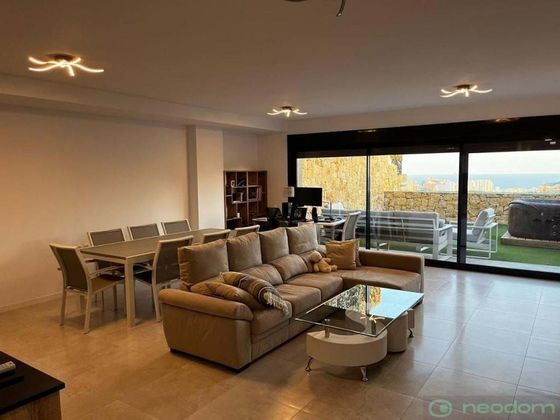 Foto 1 de Dúplex en venta en calle D'uruguai de 3 habitaciones con terraza y piscina