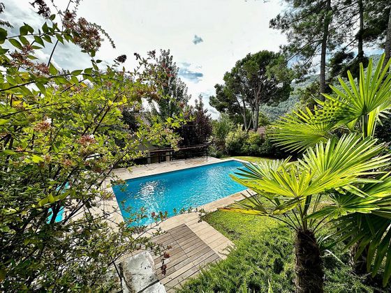 Foto 1 de Chalet en venta en calle Del Nalón de 3 habitaciones con terraza y piscina