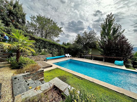 Foto 2 de Xalet en venda a calle Del Nalón de 3 habitacions amb terrassa i piscina