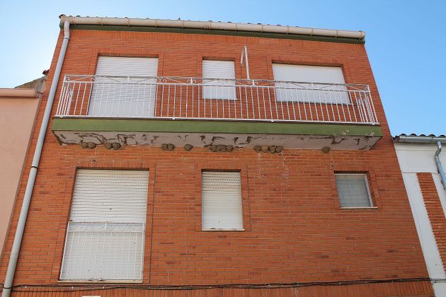 Foto 1 de Casa adossada en venda a calle Zoa Bru Gómez de 4 habitacions amb garatge i balcó
