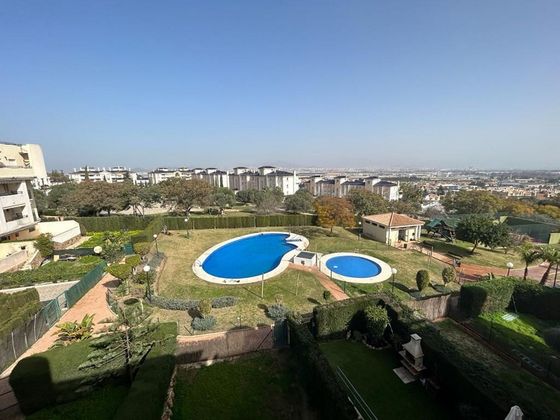 Foto 2 de Àtic en venda a Churriana de 2 habitacions amb terrassa i piscina