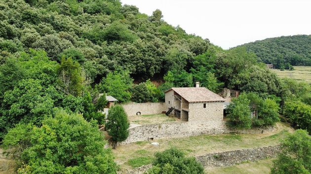 Foto 1 de Casa rural en venda a Santa Pau de 4 habitacions amb terrassa