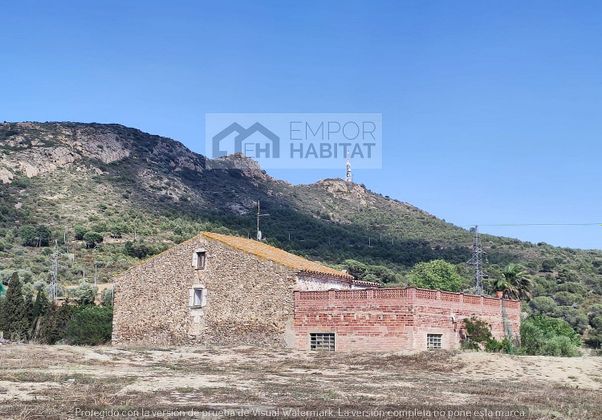 Foto 1 de Casa rural en venda a carretera Sant Pere de Rodes de 3 habitacions amb terrassa i piscina