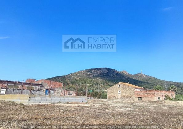 Foto 2 de Venta de casa rural en carretera Sant Pere de Rodes de 3 habitaciones con terraza y piscina