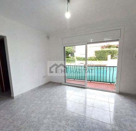 Foto 1 de Piso en venta en Llançà de 3 habitaciones con balcón y aire acondicionado