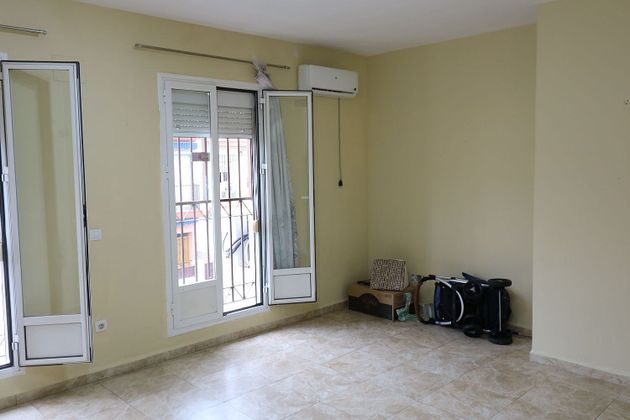 Foto 2 de Dúplex en venta en Palmete de 3 habitaciones con terraza y garaje