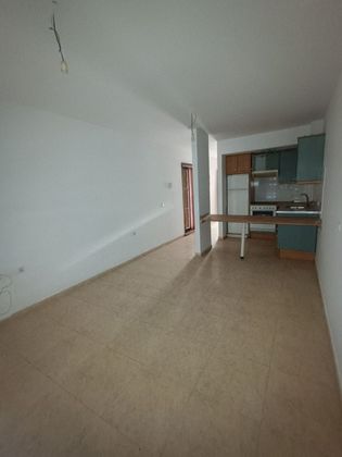 Foto 1 de Venta de piso en El Charco-Las Salinas de 2 habitaciones y 67 m²
