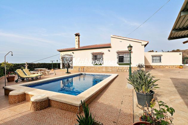 Foto 2 de Casa en venta en Lagos de 4 habitaciones con terraza y piscina