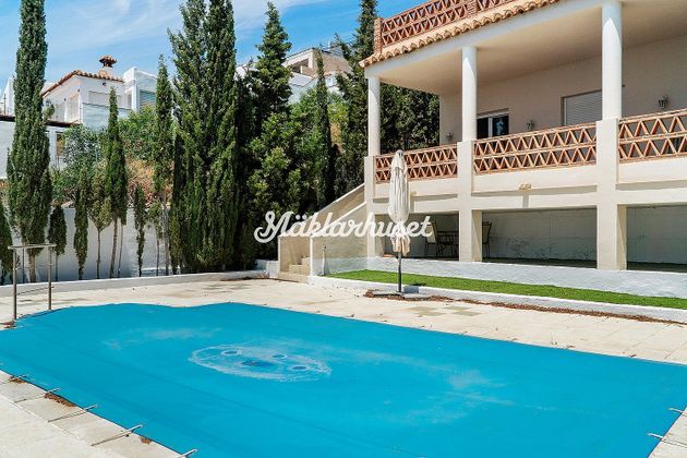 Foto 2 de Casa en venta en Salobreña de 4 habitaciones con terraza y piscina