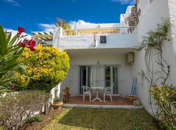 Foto 1 de Casa en venta en Nueva Nerja - Burriana de 2 habitaciones con terraza y piscina