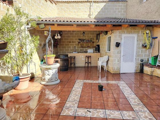 Foto 2 de Chalet en venta en Onzonilla de 3 habitaciones con garaje y jardín