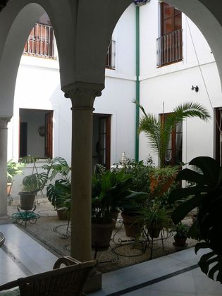 Foto 1 de Xalet en venda a Zona Centro de 10 habitacions amb terrassa i balcó