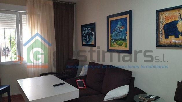 Foto 2 de Casa adossada en venda a Sta. Marina - San Andrés - San Pablo - San Lorenzo de 3 habitacions amb balcó i aire acondicionat